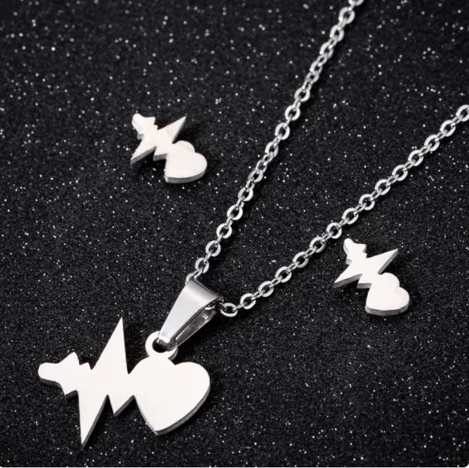 Elegant Heart Pendant Necklaces for Women