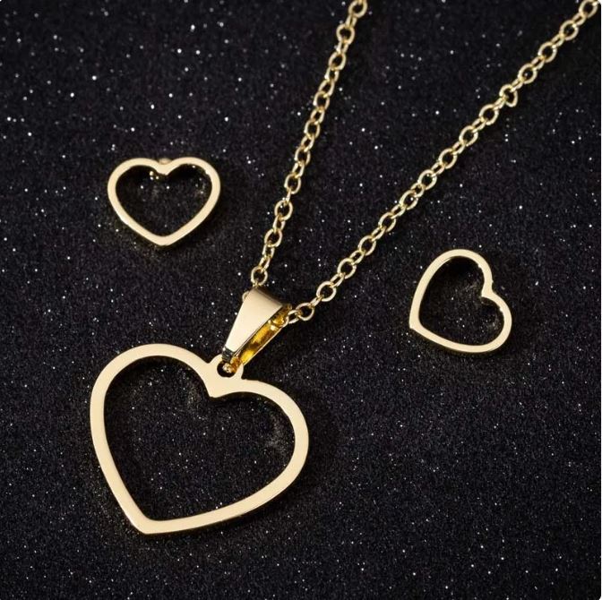 Elegant Heart Pendant Necklaces for Women