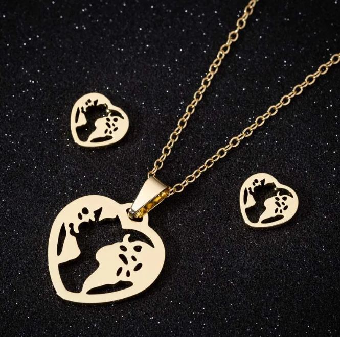 Elegant Heart Pendant Necklaces for Women